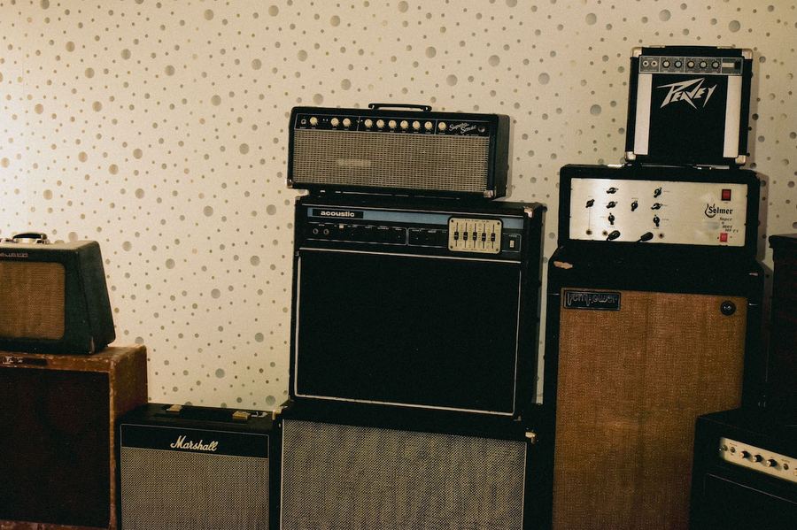 Vintage amplifiers at Buffalo Studio Sheffield